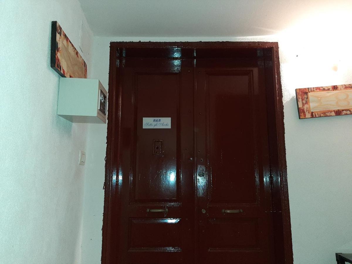B&B Sotto Gli Archi 卡塔尼亚 外观 照片