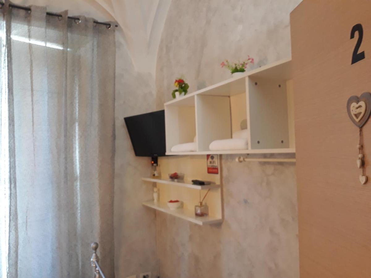 B&B Sotto Gli Archi 卡塔尼亚 外观 照片