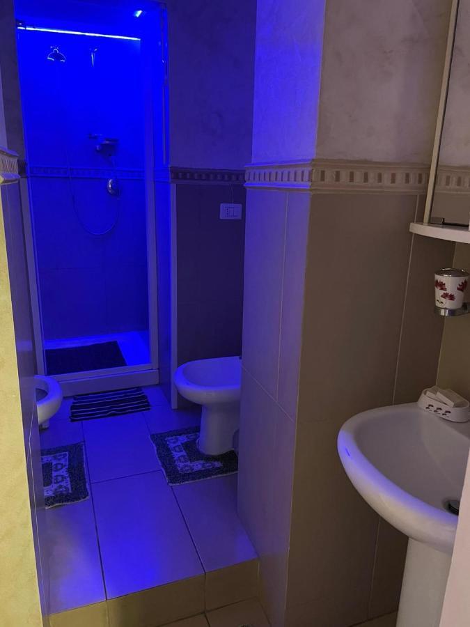 B&B Sotto Gli Archi 卡塔尼亚 外观 照片