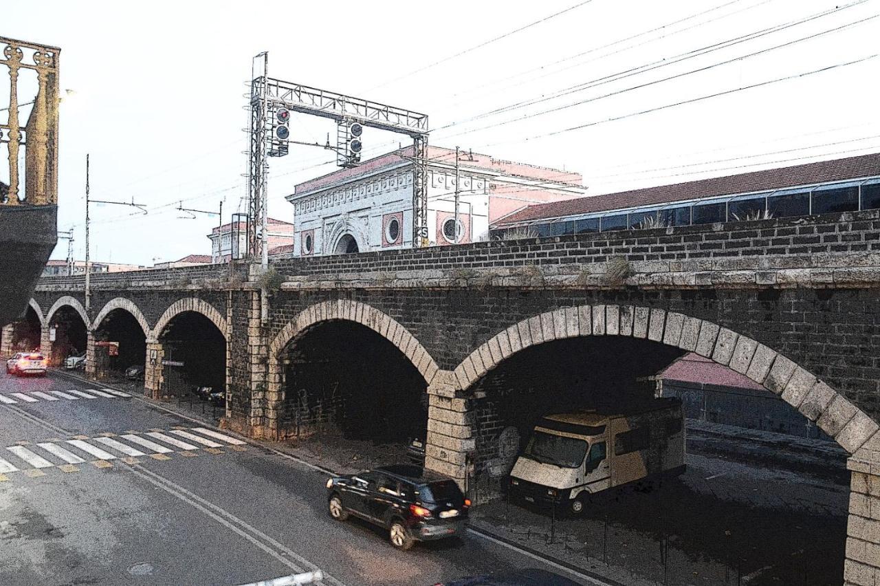 B&B Sotto Gli Archi 卡塔尼亚 外观 照片