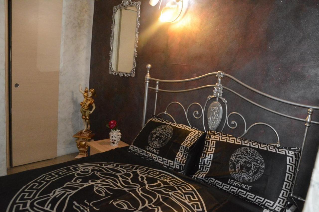 B&B Sotto Gli Archi 卡塔尼亚 外观 照片
